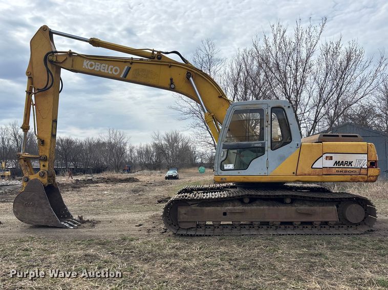 image for item EA4578 1998 Kobelco SK200LC Mark IV excavator