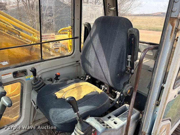 image for item EA4578 1998 Kobelco SK200LC Mark IV excavator