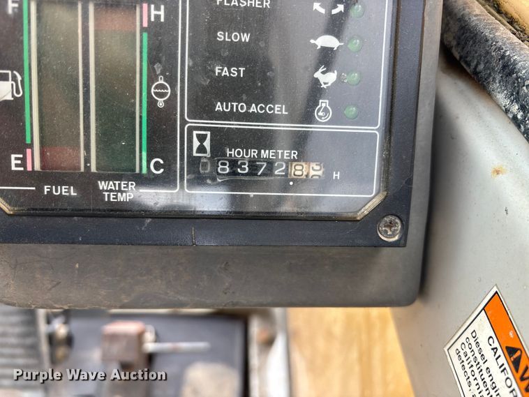 image for item EA4578 1998 Kobelco SK200LC Mark IV excavator