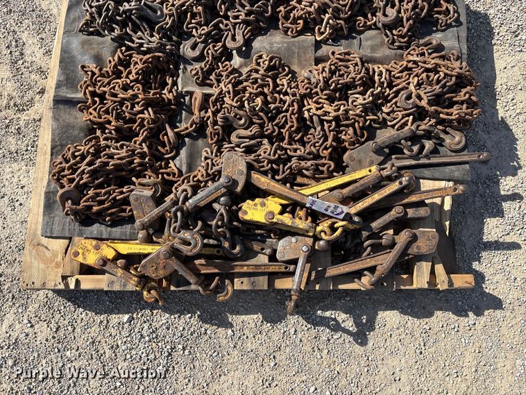 image for item EA4667 (10) chains and chain binders