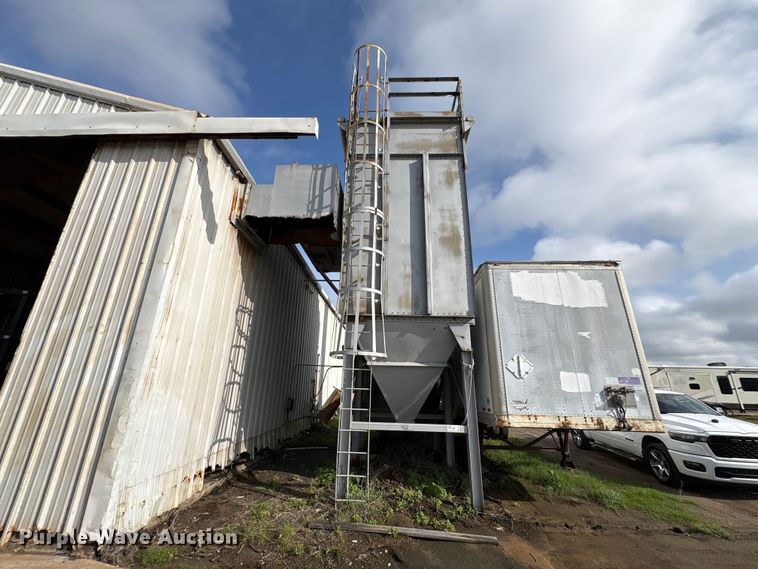 image for item EA7206 Dust collector