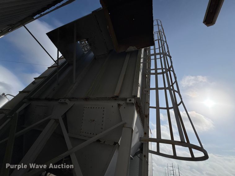 image for item EA7206 Dust collector