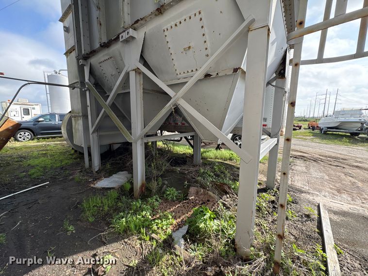 image for item EA7206 Dust collector
