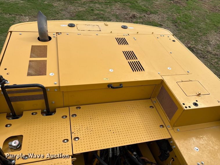 image for item EA7214 2021 Caterpillar 336 excavator