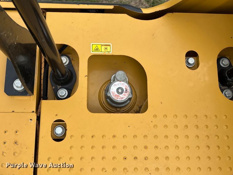 image for item EA7214 2021 Caterpillar 336 excavator