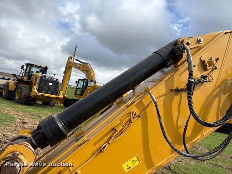 image for item EA7214 2021 Caterpillar 336 excavator