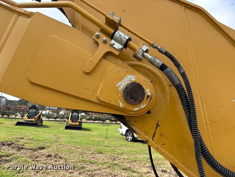 image for item EA7214 2021 Caterpillar 336 excavator