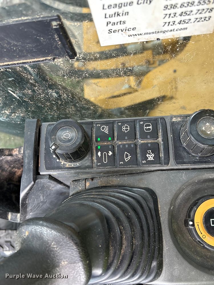 image for item EA7214 2021 Caterpillar 336 excavator