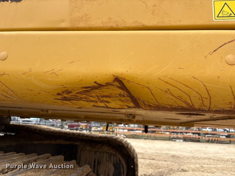 image for item EA7214 2021 Caterpillar 336 excavator