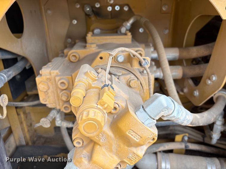 image for item EA7214 2021 Caterpillar 336 excavator