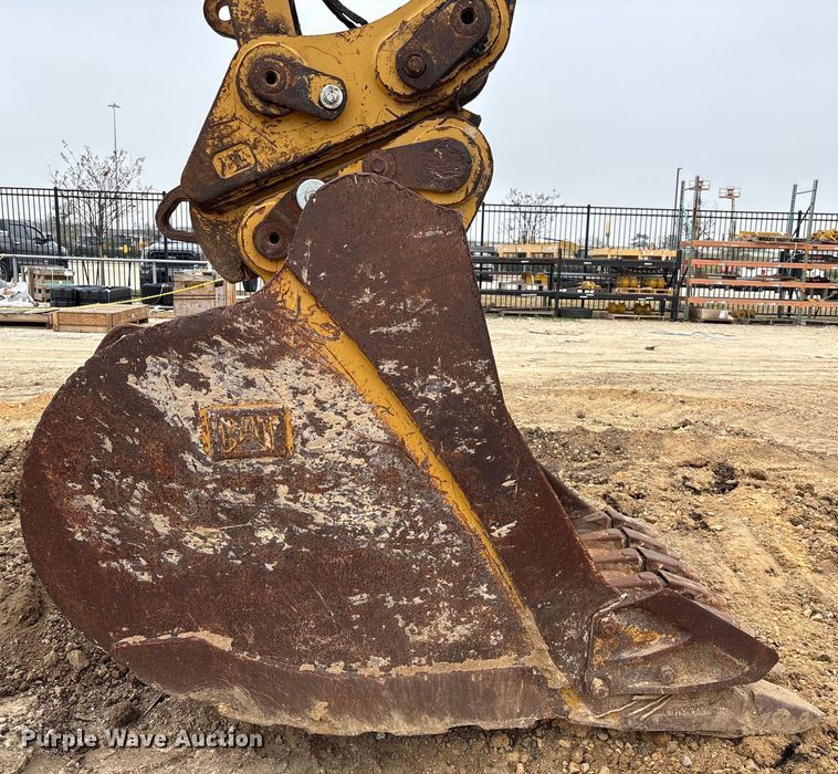 image for item EA7214 2021 Caterpillar 336 excavator