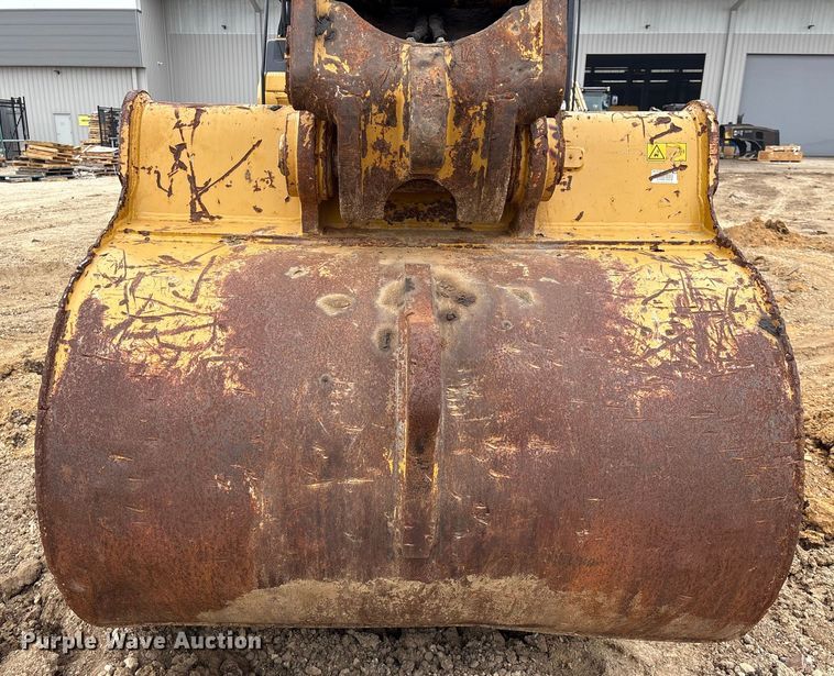 image for item EA7214 2021 Caterpillar 336 excavator