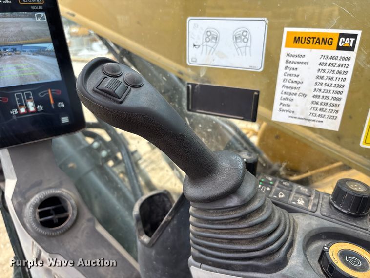 image for item EA7214 2021 Caterpillar 336 excavator