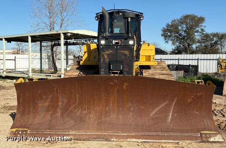 image for item EA7217 2020 Caterpillar D6 LGP dozer