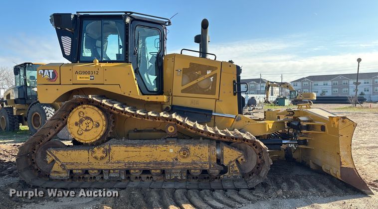 image for item EA7217 2020 Caterpillar D6 LGP dozer