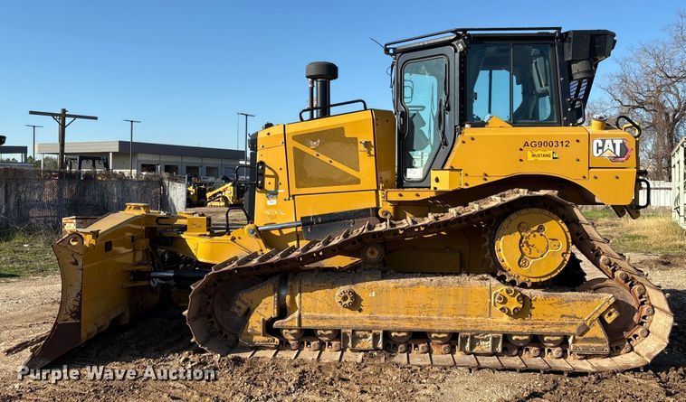 image for item EA7217 2020 Caterpillar D6 LGP dozer
