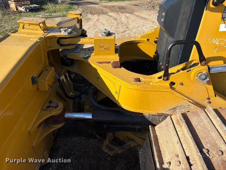 image for item EA7217 2020 Caterpillar D6 LGP dozer