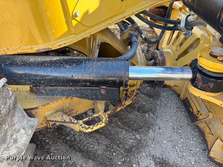 image for item EA7217 2020 Caterpillar D6 LGP dozer