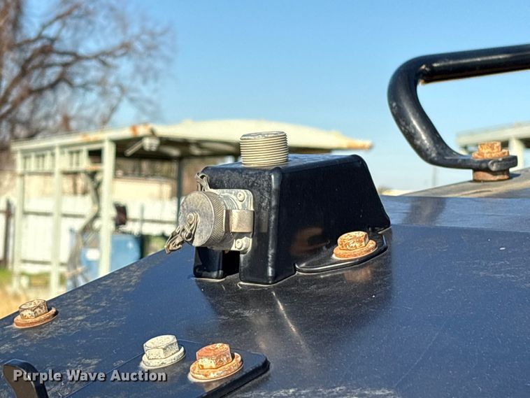 image for item EA7217 2020 Caterpillar D6 LGP dozer