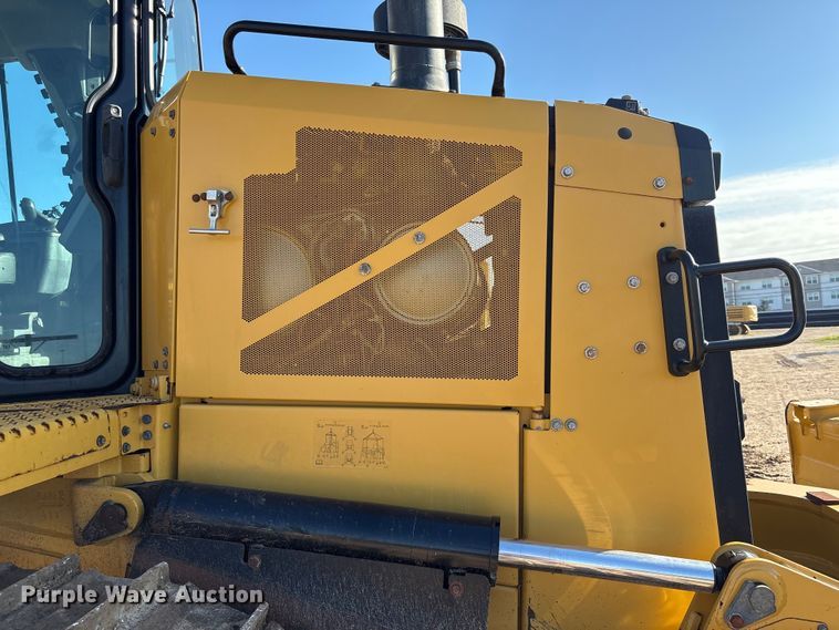 image for item EA7217 2020 Caterpillar D6 LGP dozer