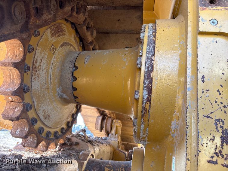 image for item EA7217 2020 Caterpillar D6 LGP dozer
