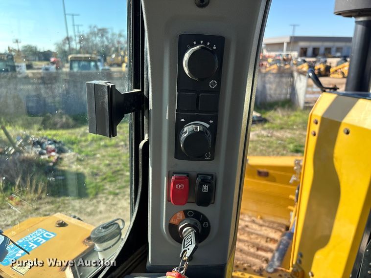 image for item EA7217 2020 Caterpillar D6 LGP dozer