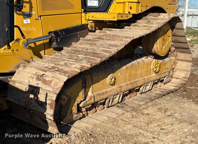 image for item EA7217 2020 Caterpillar D6 LGP dozer