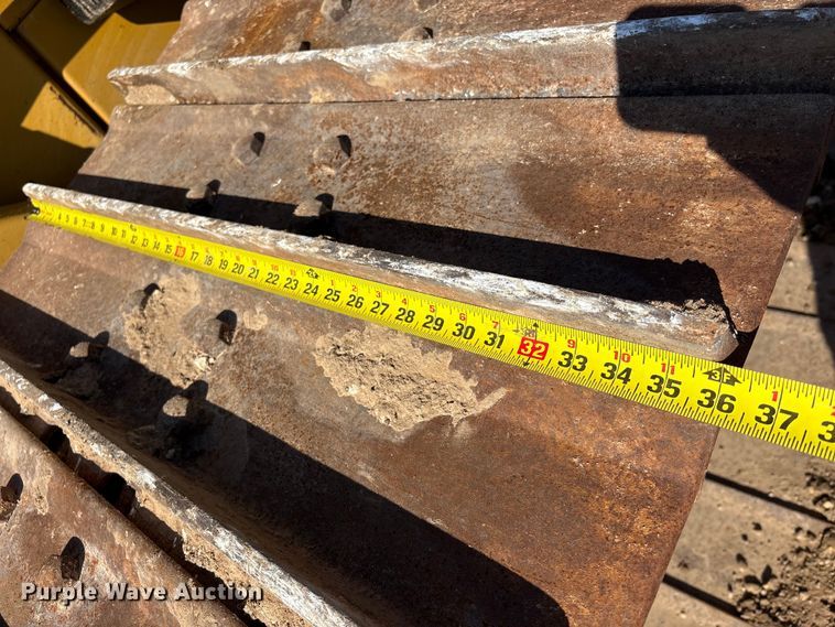 image for item EA7217 2020 Caterpillar D6 LGP dozer