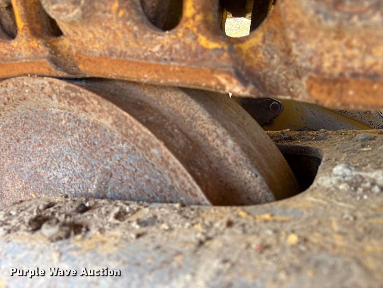 image for item EA7217 2020 Caterpillar D6 LGP dozer