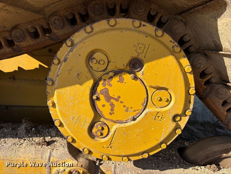 image for item EA7217 2020 Caterpillar D6 LGP dozer