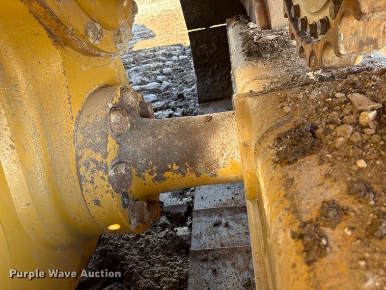 image for item EA7217 2020 Caterpillar D6 LGP dozer