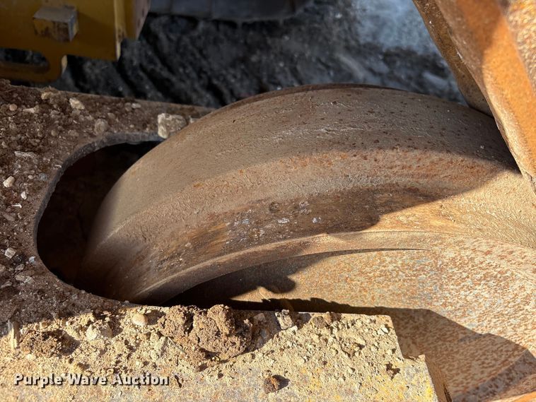 image for item EA7217 2020 Caterpillar D6 LGP dozer