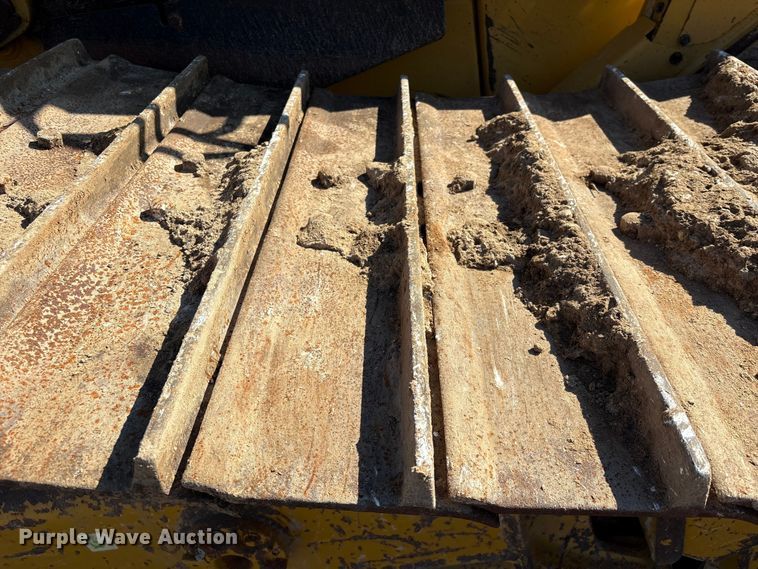 image for item EA7217 2020 Caterpillar D6 LGP dozer