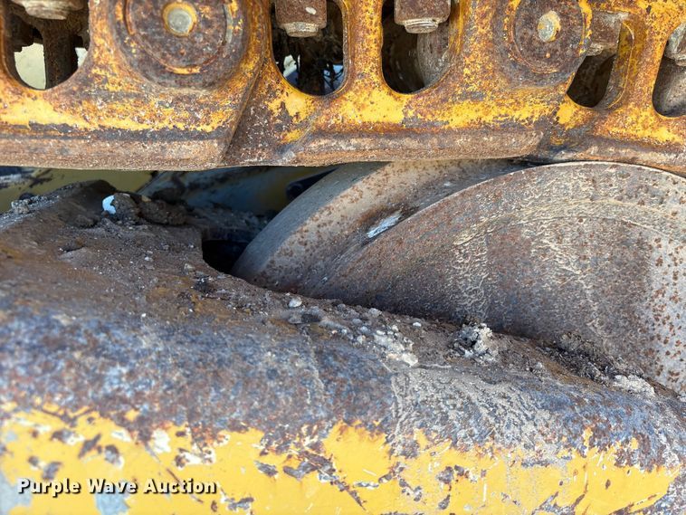 image for item EA7217 2020 Caterpillar D6 LGP dozer