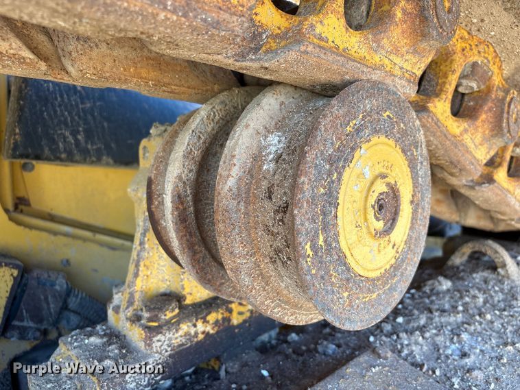 image for item EA7217 2020 Caterpillar D6 LGP dozer