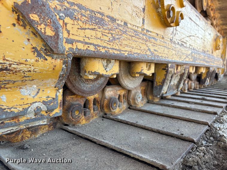 image for item EA7217 2020 Caterpillar D6 LGP dozer