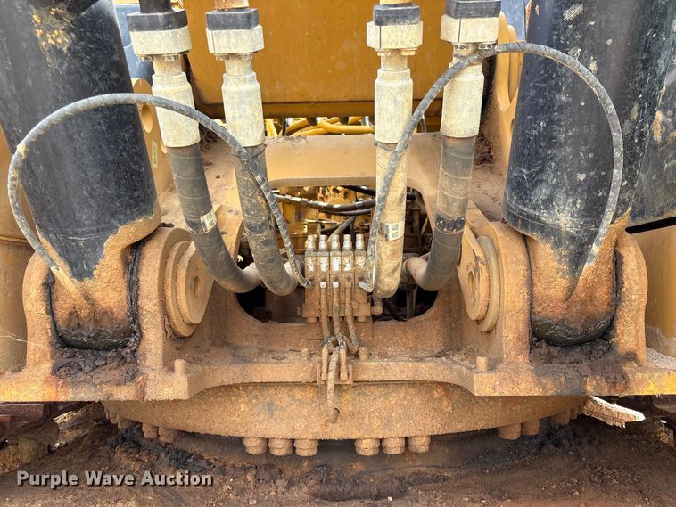 image for item EA7223 2021 Caterpillar 374 excavator