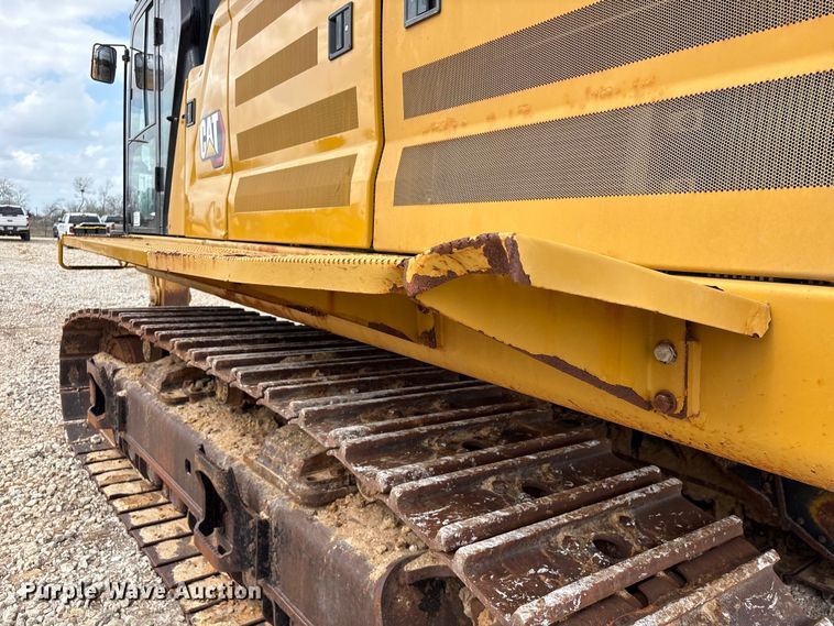 image for item EA7223 2021 Caterpillar 374 excavator