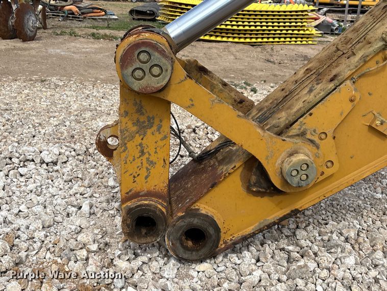image for item EA7223 2021 Caterpillar 374 excavator