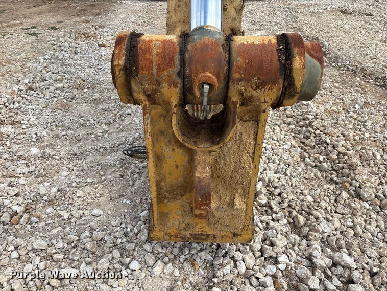 image for item EA7223 2021 Caterpillar 374 excavator