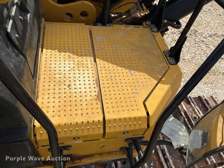 image for item EA7223 2021 Caterpillar 374 excavator