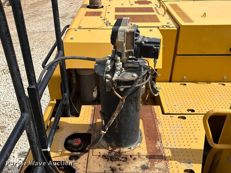 image for item EA7223 2021 Caterpillar 374 excavator