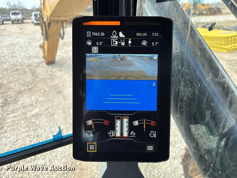 image for item EA7223 2021 Caterpillar 374 excavator