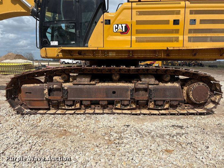 image for item EA7223 2021 Caterpillar 374 excavator