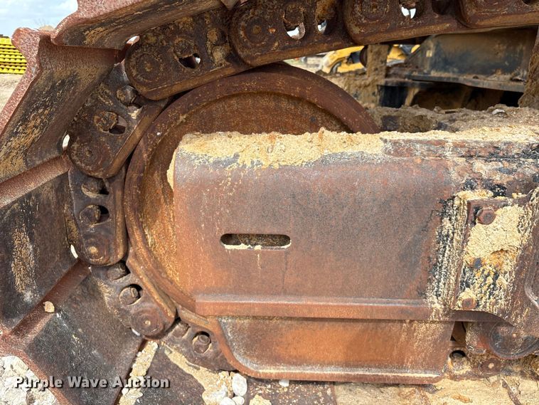 image for item EA7223 2021 Caterpillar 374 excavator