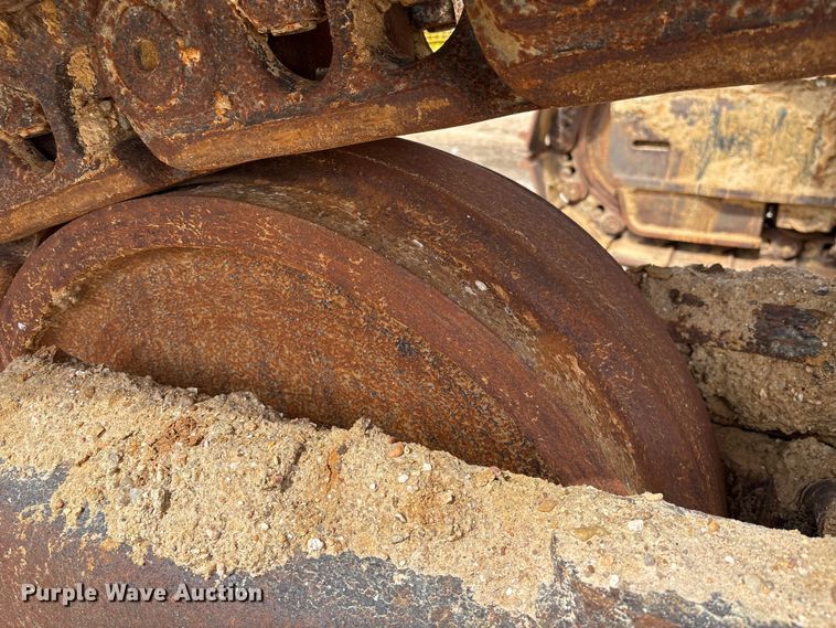 image for item EA7223 2021 Caterpillar 374 excavator