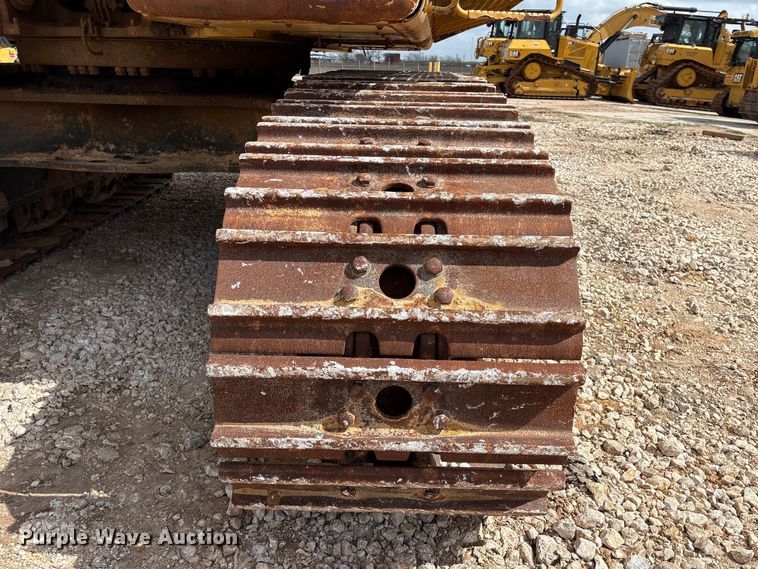 image for item EA7223 2021 Caterpillar 374 excavator