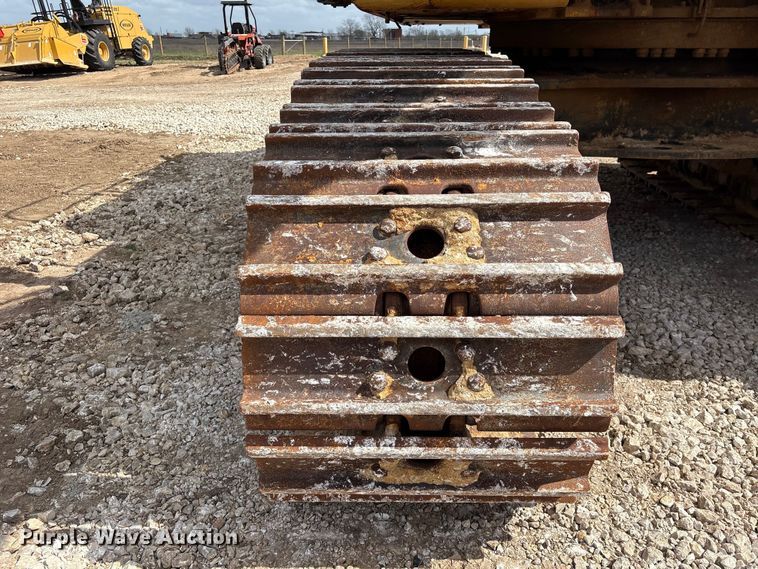 image for item EA7223 2021 Caterpillar 374 excavator