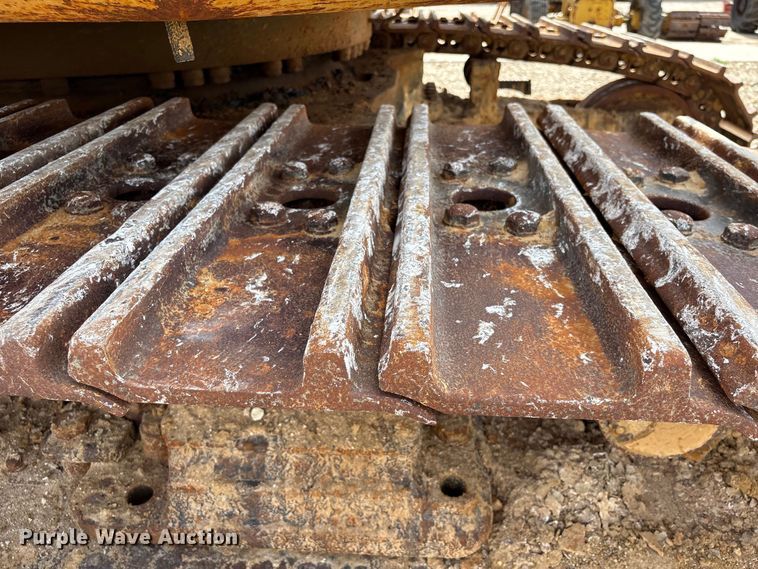 image for item EA7223 2021 Caterpillar 374 excavator