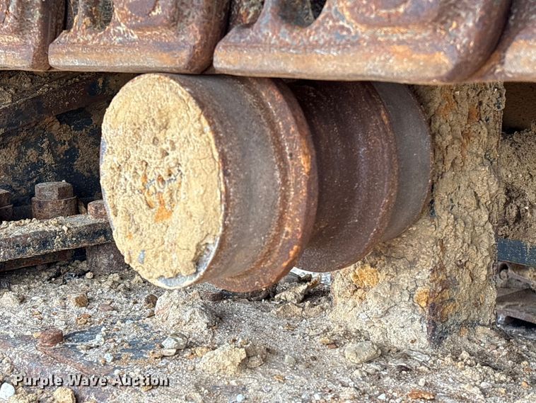 image for item EA7223 2021 Caterpillar 374 excavator